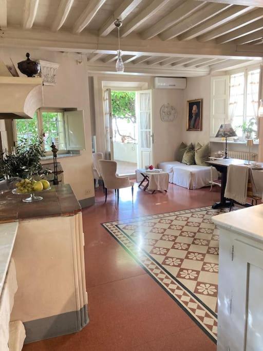 Locanda Sant' Agostino Lucca Luaran gambar